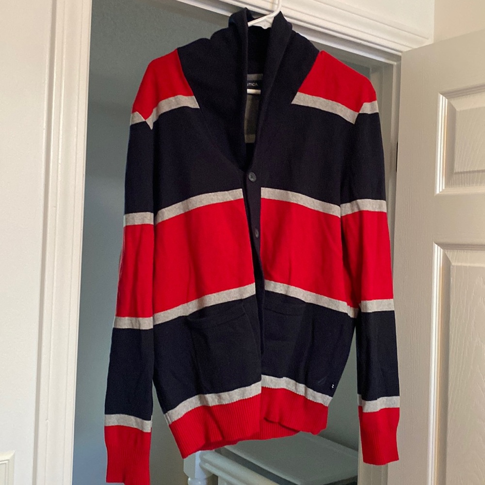 Never worn men’s sweater
